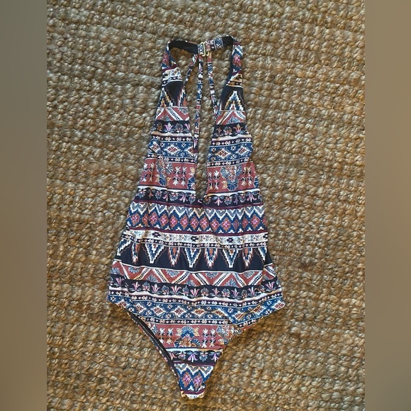 NEW Billabong 70’s vibe one piece bathing suit - Picture 3 of 5